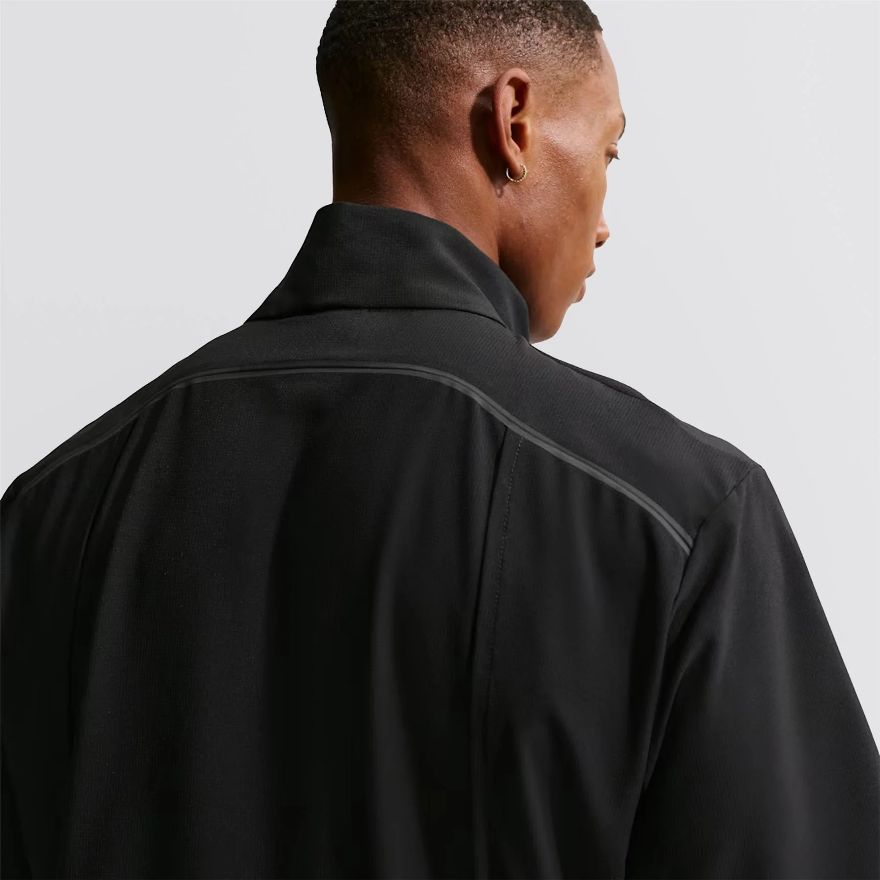 Dri-FIT Tailored Performance Wind Shirt Black - Image 2