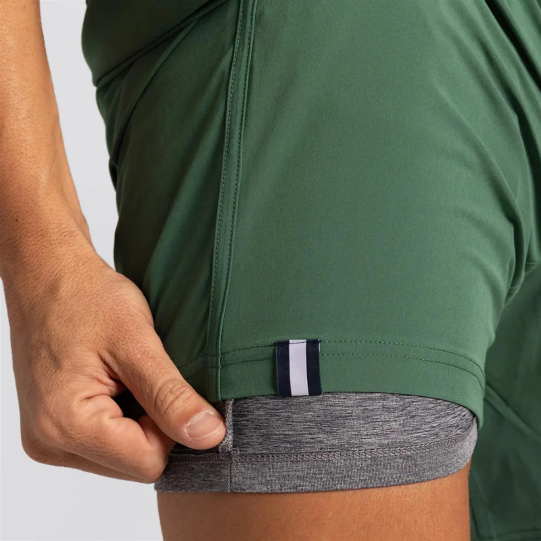 Icon Shorts Pritchard Green - Image 7